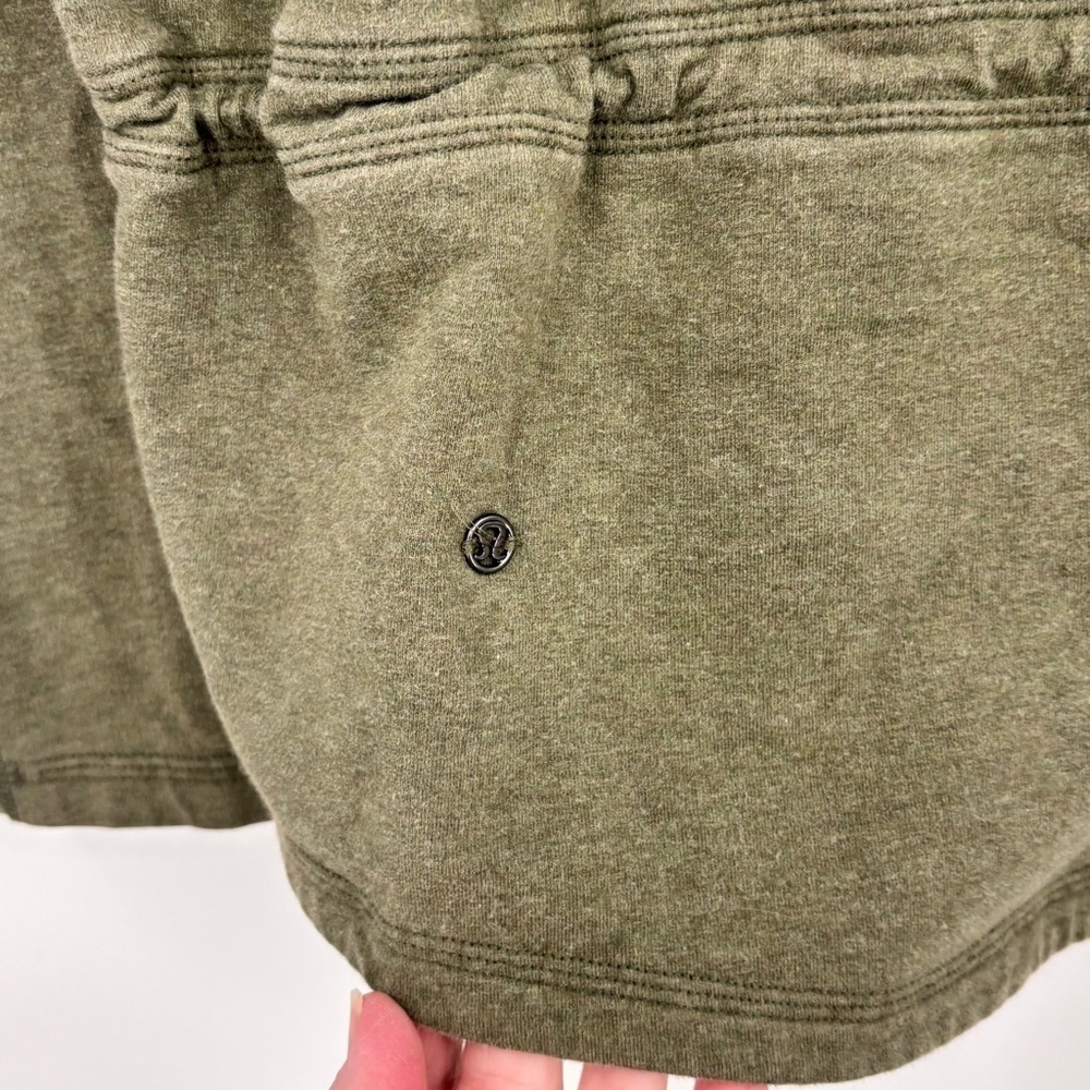 Lululemon Hold your Om Hoodie zip front Jacket heathered Fatigue green Sz 4 - Picture 8 of 10